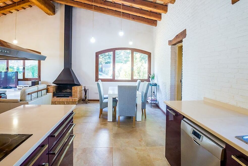 Villa for sale in Mont-ras
