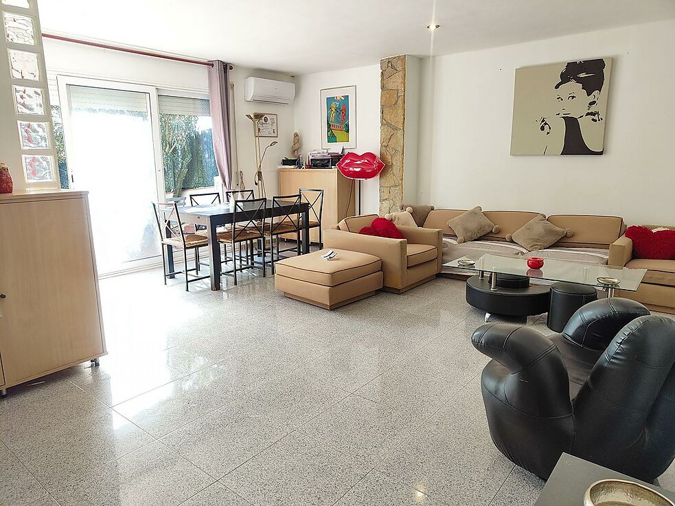 Semi-detached house for sale in Platja d'Aro.