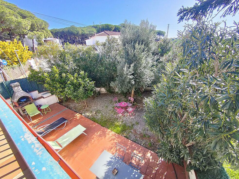 Semi-detached house for sale in Platja d'Aro.