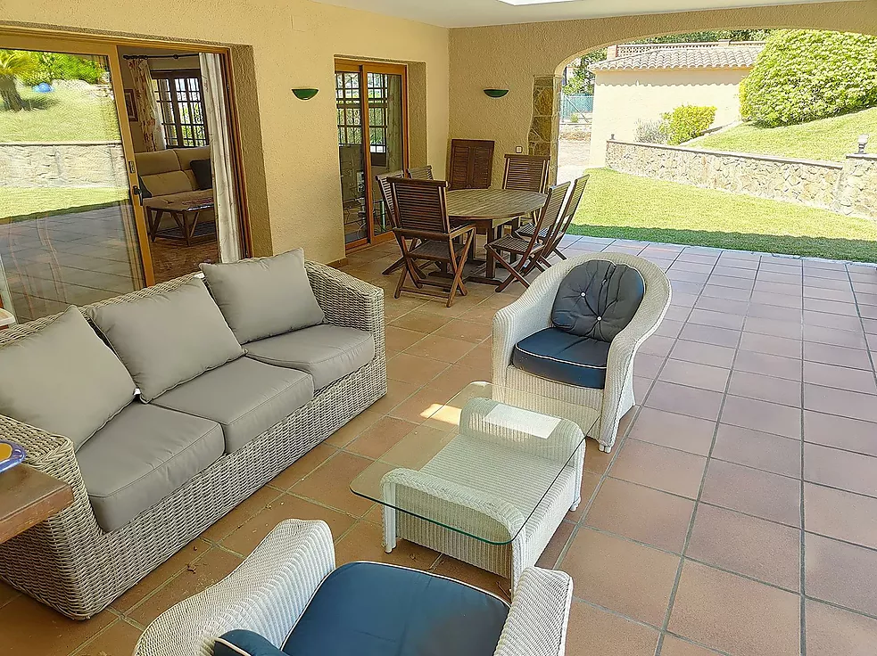 Villa for sale in Calonge