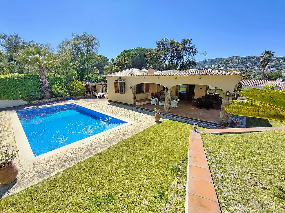 Villa for sale in Calonge