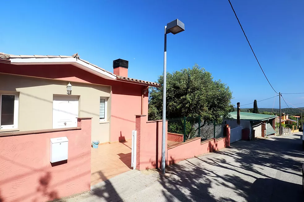 Chalet en venta en Vall-llobrega